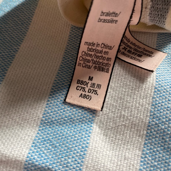 ***SOLD ON ANOTHER APP *** Victoria’s Secret PINK 36C bra bundle - Picture 13 of 16